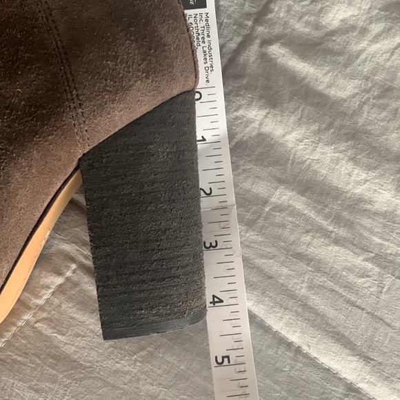 Vince Camuto boots - Picture 8 of 8